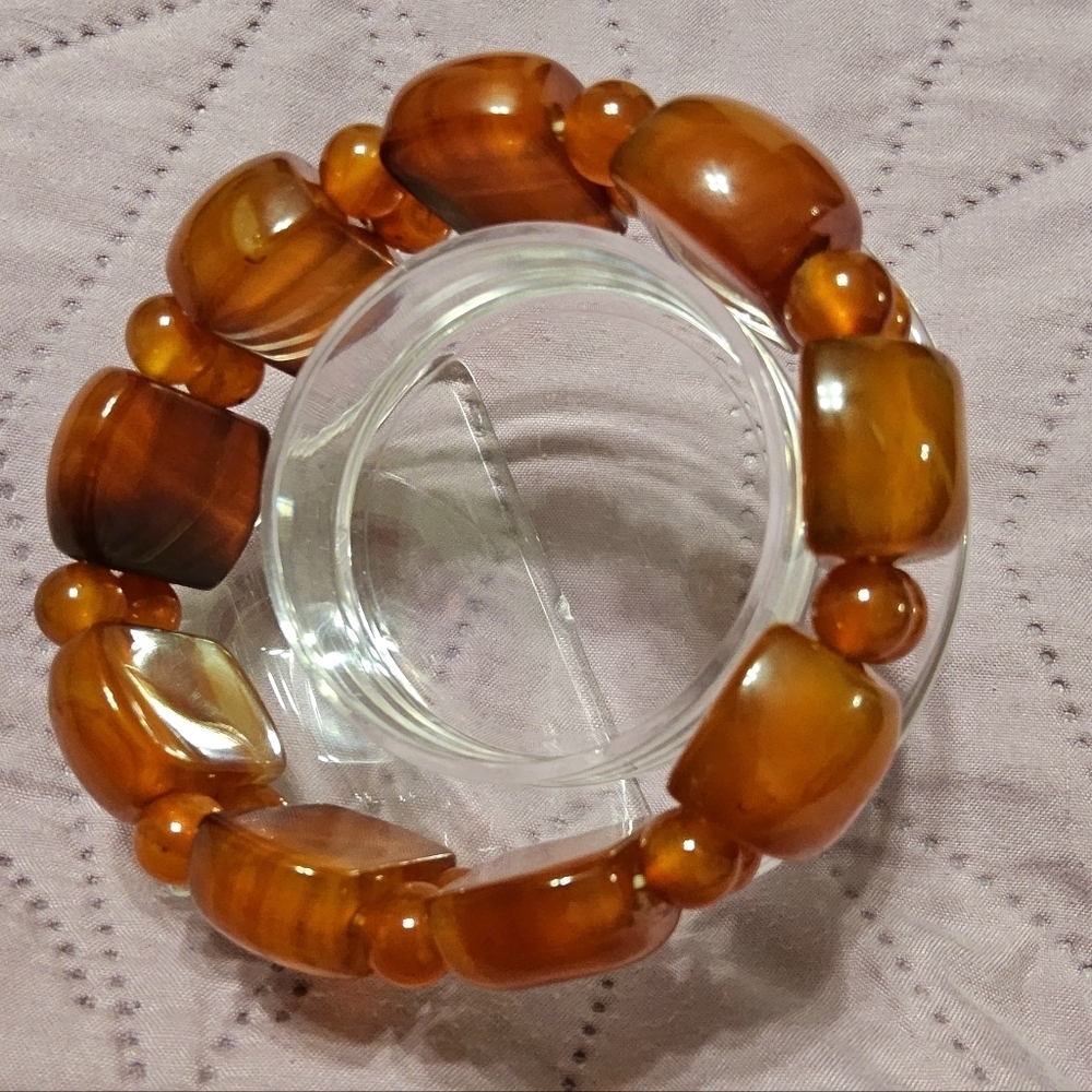 Natural Red Agate Amber-Tone Chunky Bead Stretch Bracelet - Women Jewelry - Picture 5 of 5